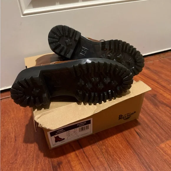 Brand New Dr. Martens Leona Orleans Butterscotch Leather Heeled Boots - Picture 6 of 9